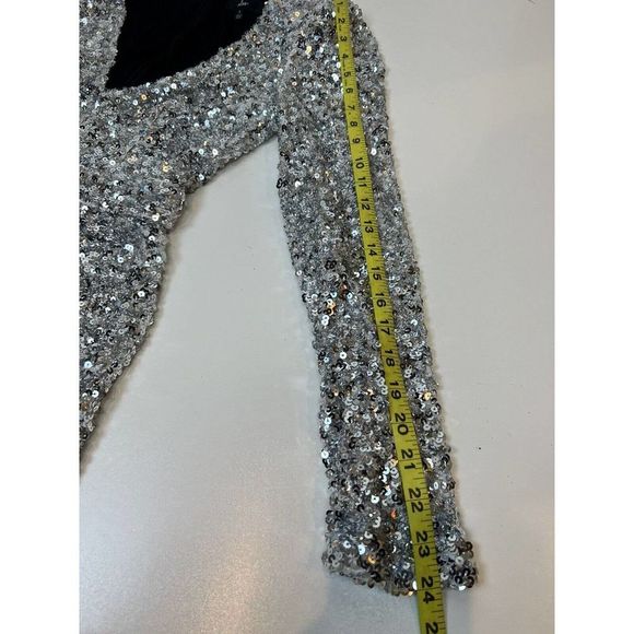 Lulus Dress Womens Small New You Silver Sequin Long Sleeve Bodycon Mini Cocktail - Picture 11 of 13